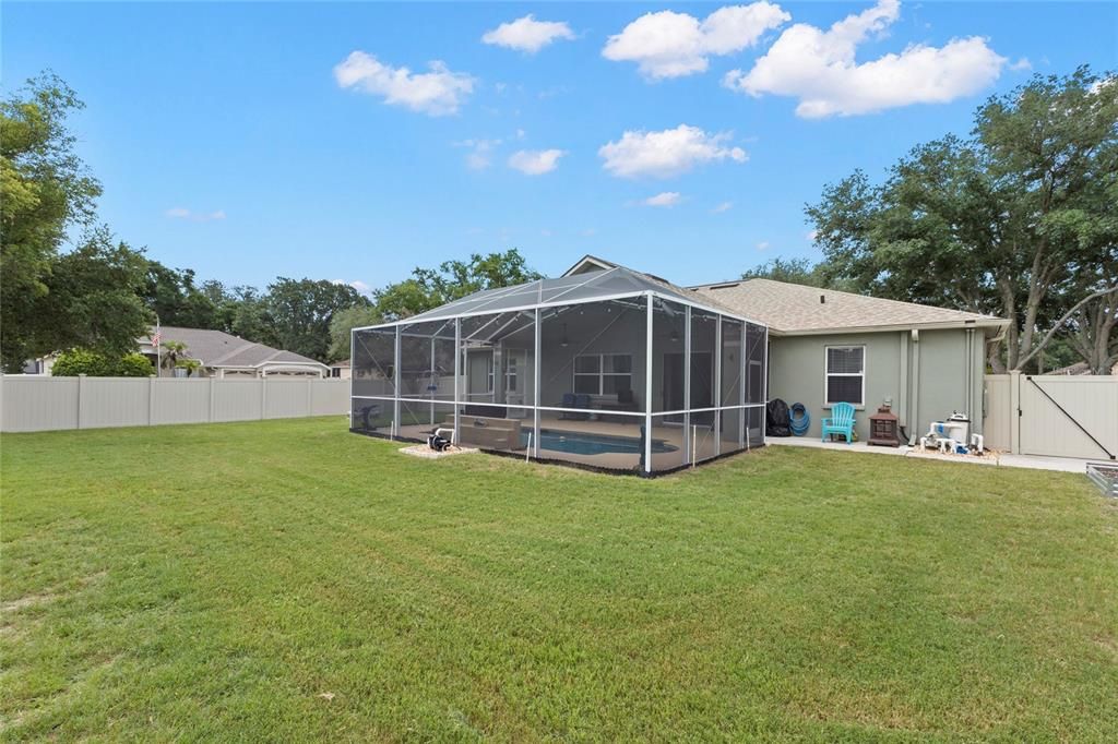 For Sale: $619,000 (4 beds, 3 baths, 2400 Square Feet)