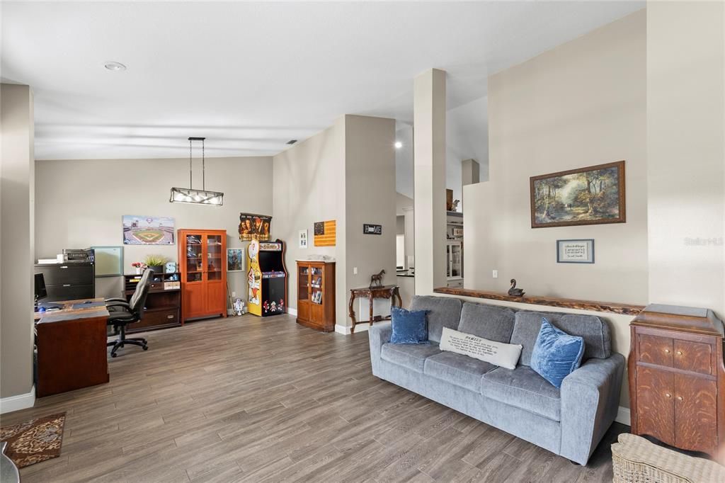 For Sale: $619,000 (4 beds, 3 baths, 2400 Square Feet)