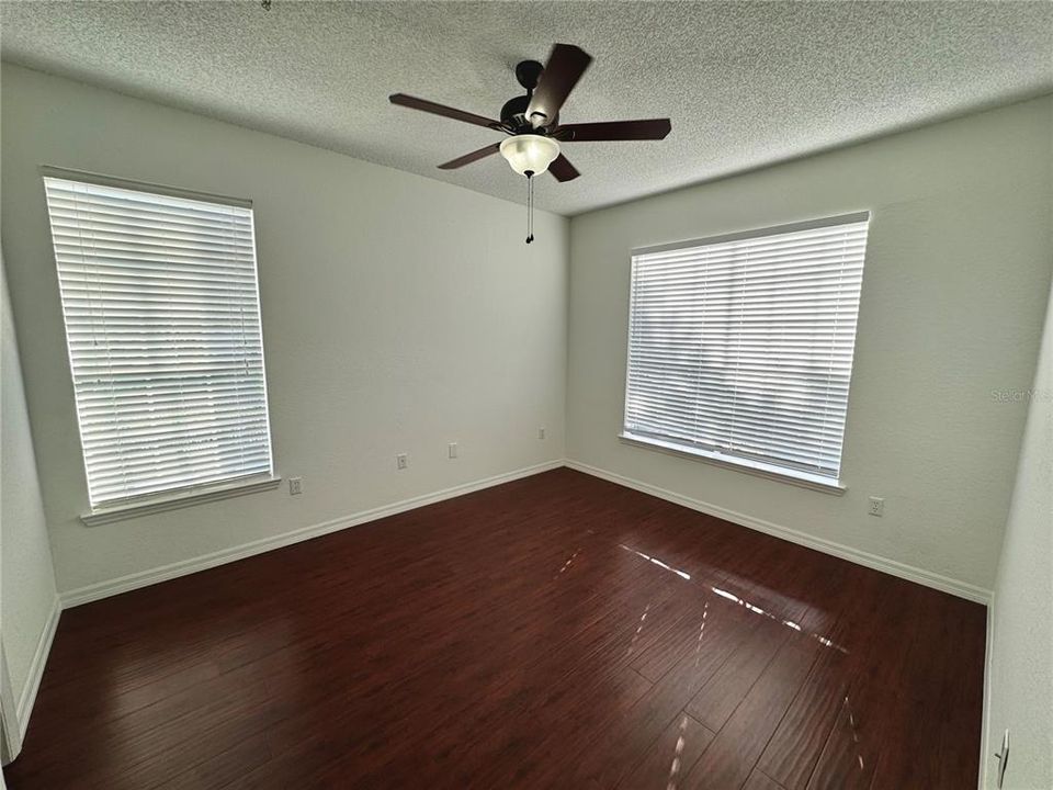For Sale: $234,900 (2 beds, 2 baths, 1166 Square Feet)
