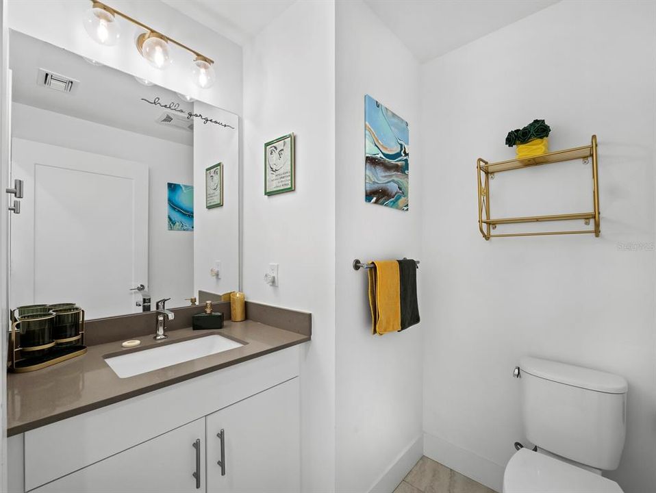 En Venta: $444,000 (1 camas, 1 baños, 810 Pies cuadrados)