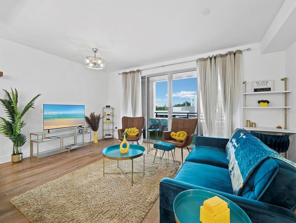 En Venta: $444,000 (1 camas, 1 baños, 810 Pies cuadrados)