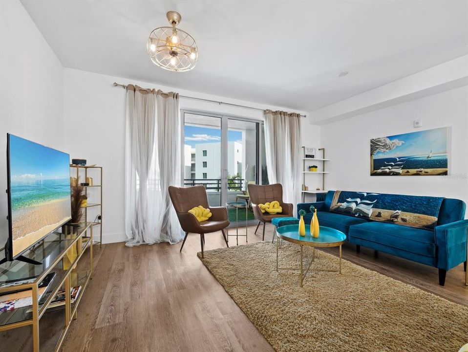 En Venta: $444,000 (1 camas, 1 baños, 810 Pies cuadrados)