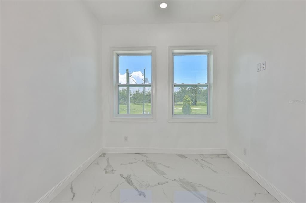 В аренду: $4,200 (4 спален, 2 ванн, 2098 Квадратных фут)