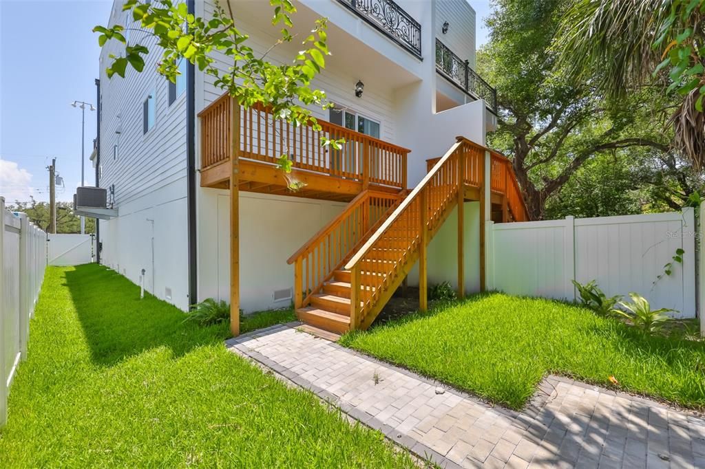 В аренду: $4,200 (4 спален, 2 ванн, 2098 Квадратных фут)