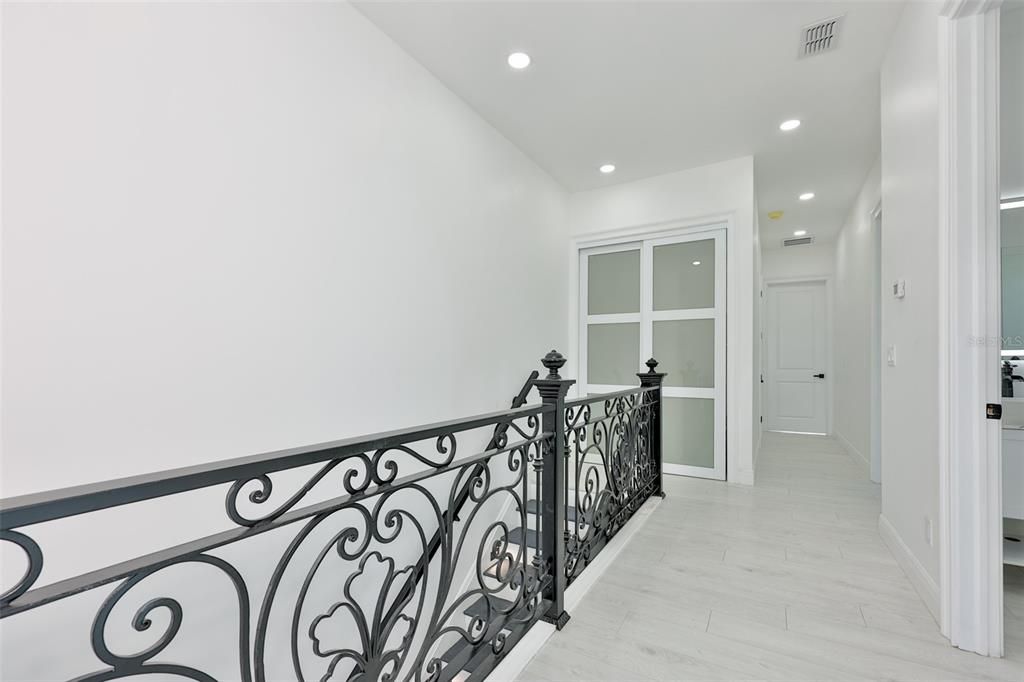 В аренду: $4,200 (4 спален, 2 ванн, 2098 Квадратных фут)