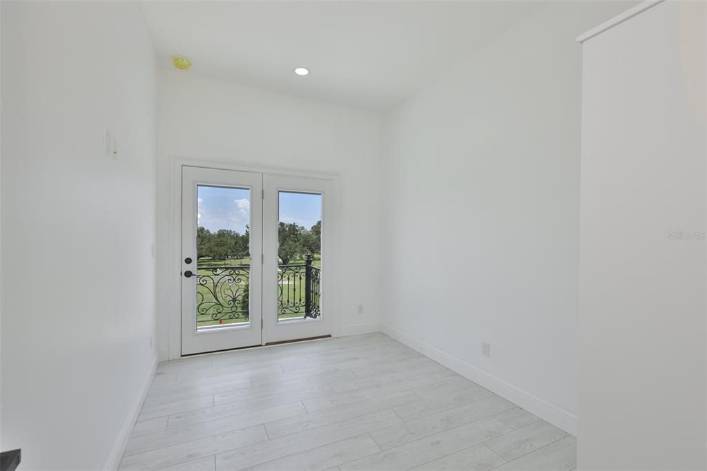 В аренду: $4,200 (4 спален, 2 ванн, 2098 Квадратных фут)