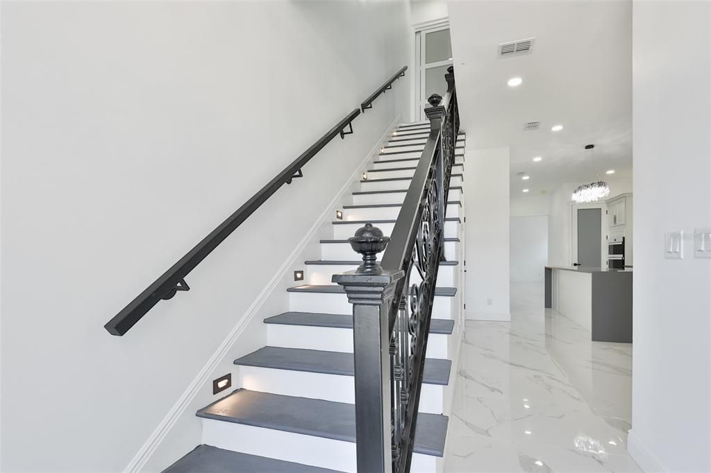 В аренду: $4,200 (4 спален, 2 ванн, 2098 Квадратных фут)