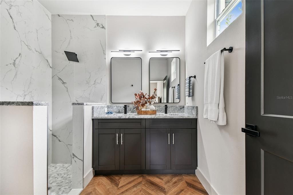 For Sale: $484,900 (3 beds, 2 baths, 1492 Square Feet)