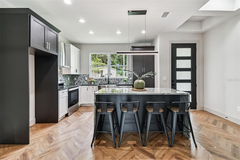 For Sale: $484,900 (3 beds, 2 baths, 1492 Square Feet)