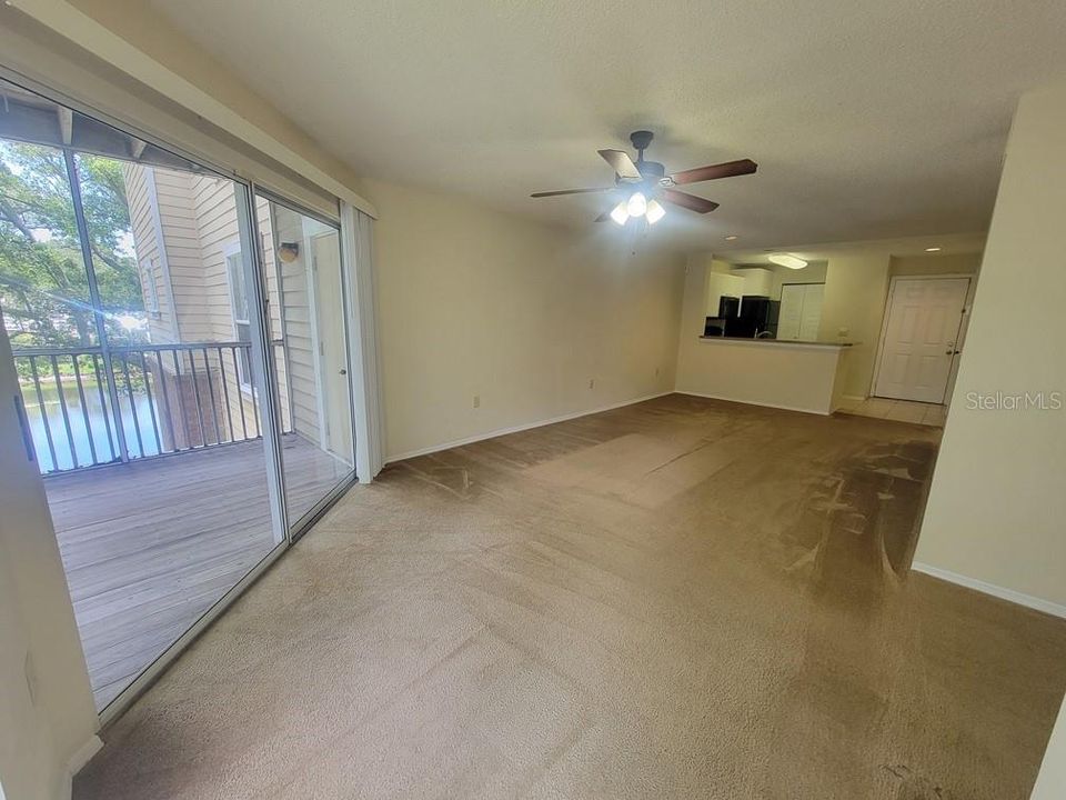 For Rent: $1,450 (2 beds, 2 baths, 990 Square Feet)