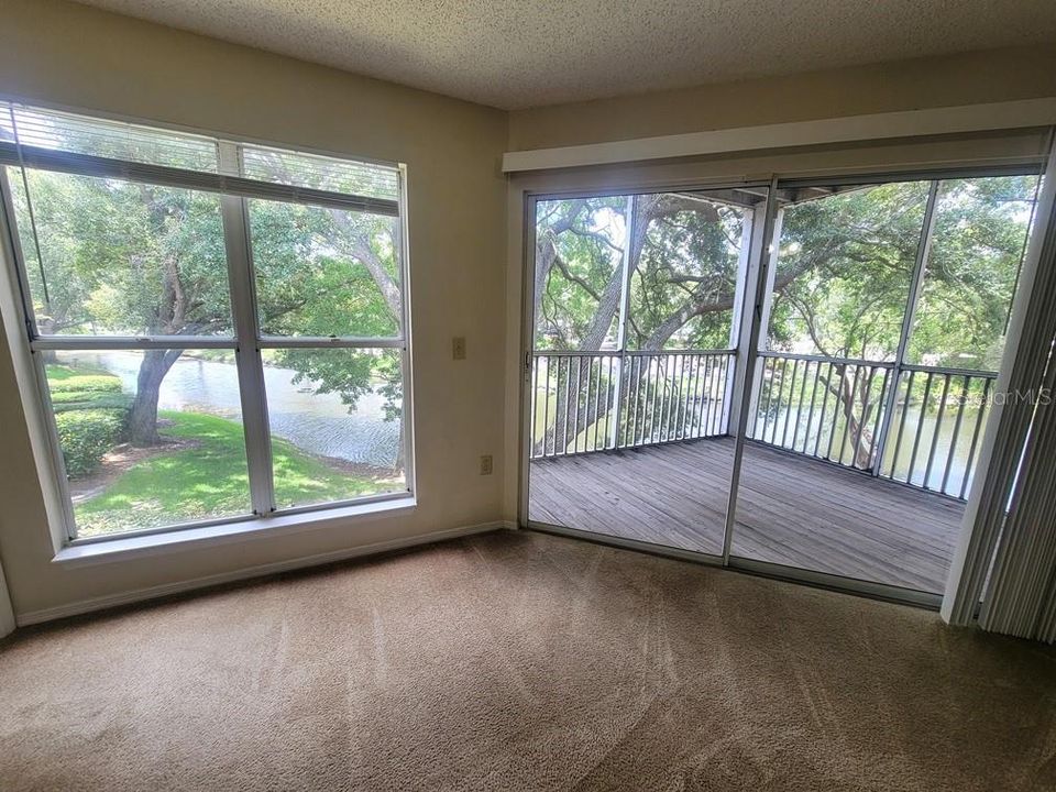 For Rent: $1,450 (2 beds, 2 baths, 990 Square Feet)