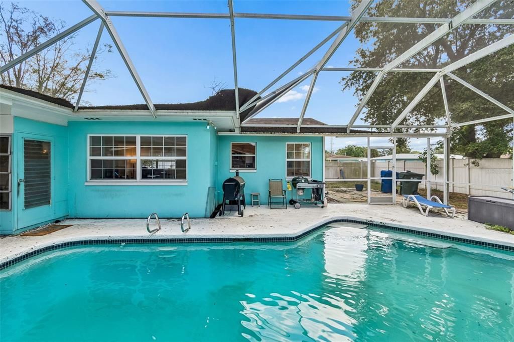 Activo con contrato: $368,000 (2 camas, 2 baños, 1338 Pies cuadrados)