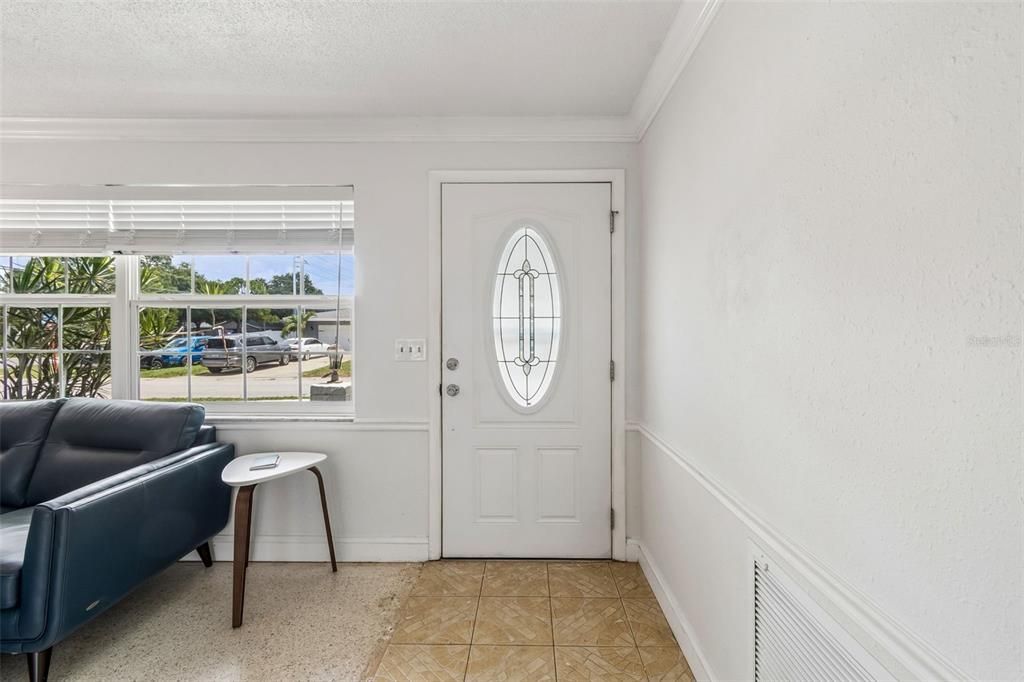 Activo con contrato: $368,000 (2 camas, 2 baños, 1338 Pies cuadrados)