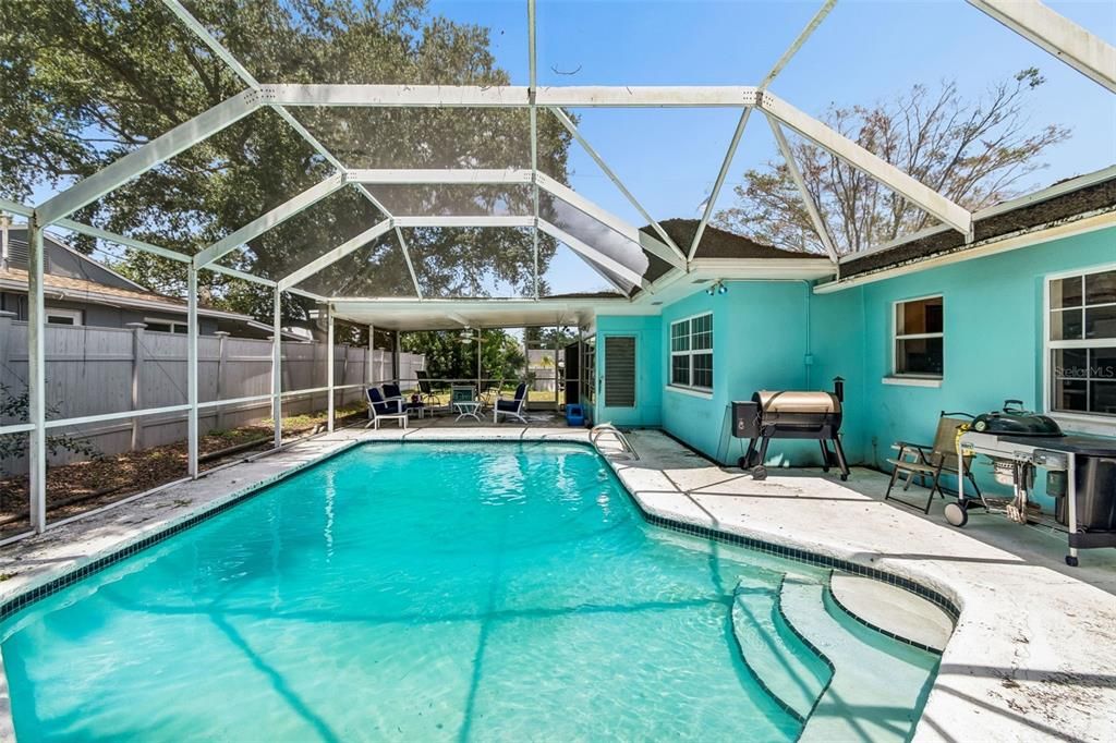 Activo con contrato: $368,000 (2 camas, 2 baños, 1338 Pies cuadrados)