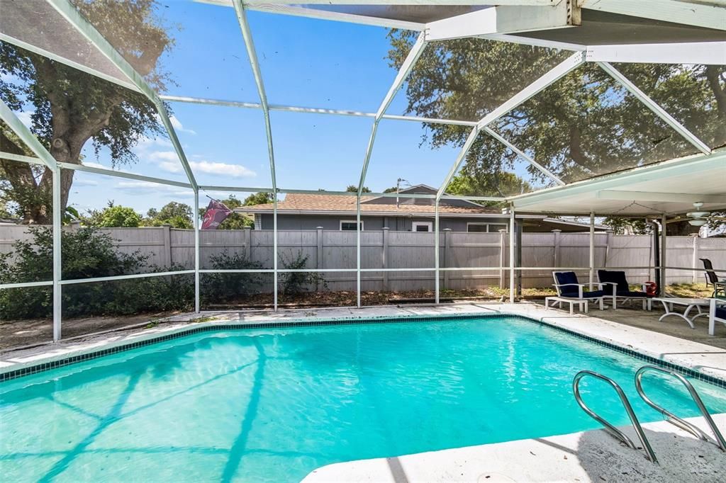 Activo con contrato: $368,000 (2 camas, 2 baños, 1338 Pies cuadrados)