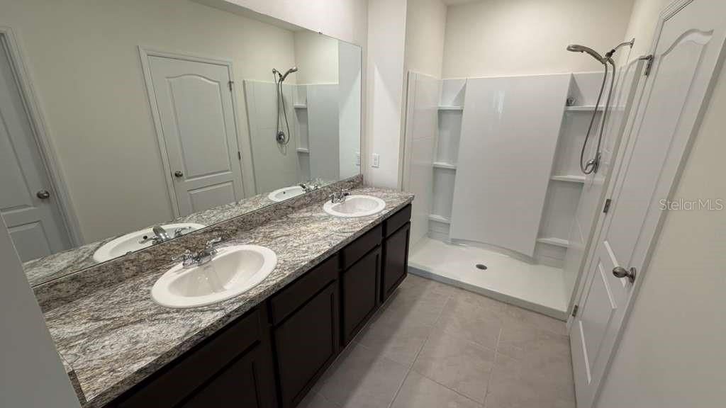 For Rent: $2,200 (3 beds, 2 baths, 1625 Square Feet)