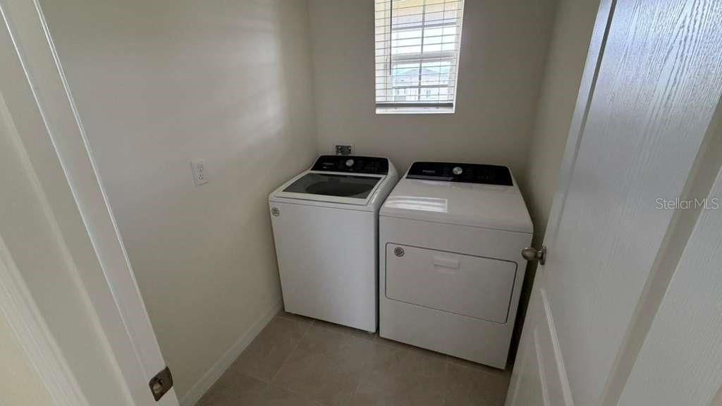 For Rent: $2,200 (3 beds, 2 baths, 1625 Square Feet)