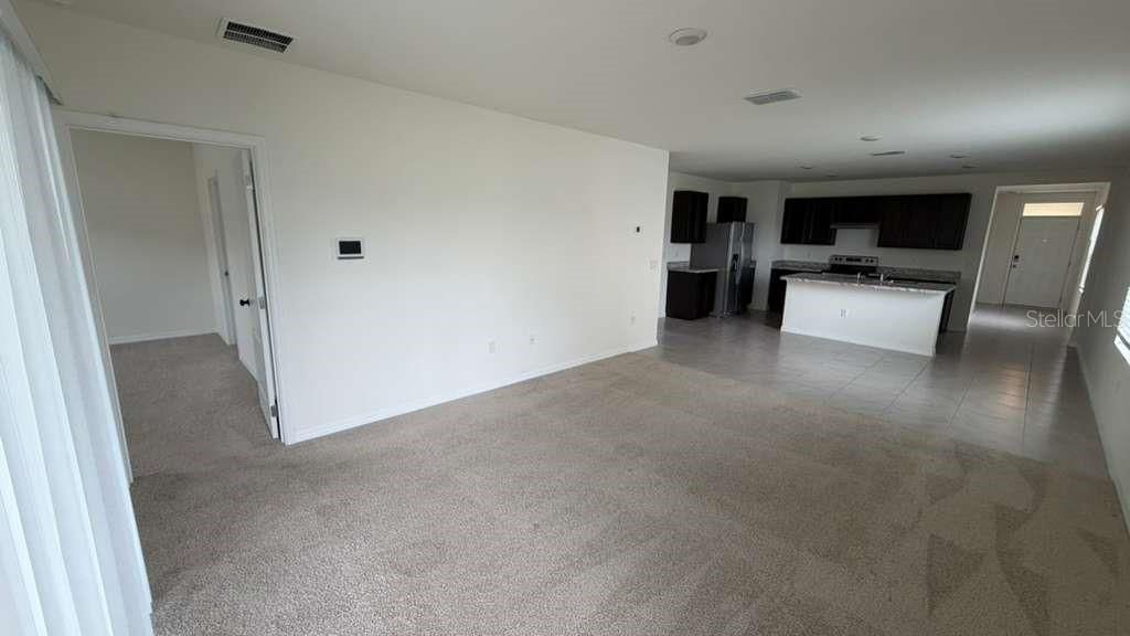 For Rent: $2,200 (3 beds, 2 baths, 1625 Square Feet)