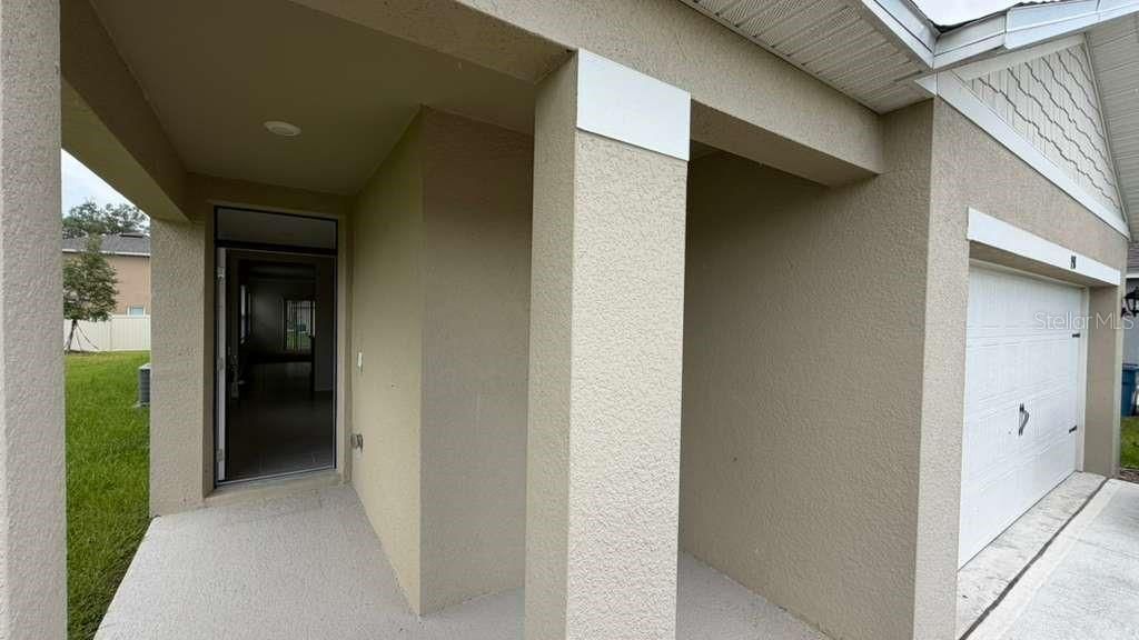 For Rent: $2,200 (3 beds, 2 baths, 1625 Square Feet)