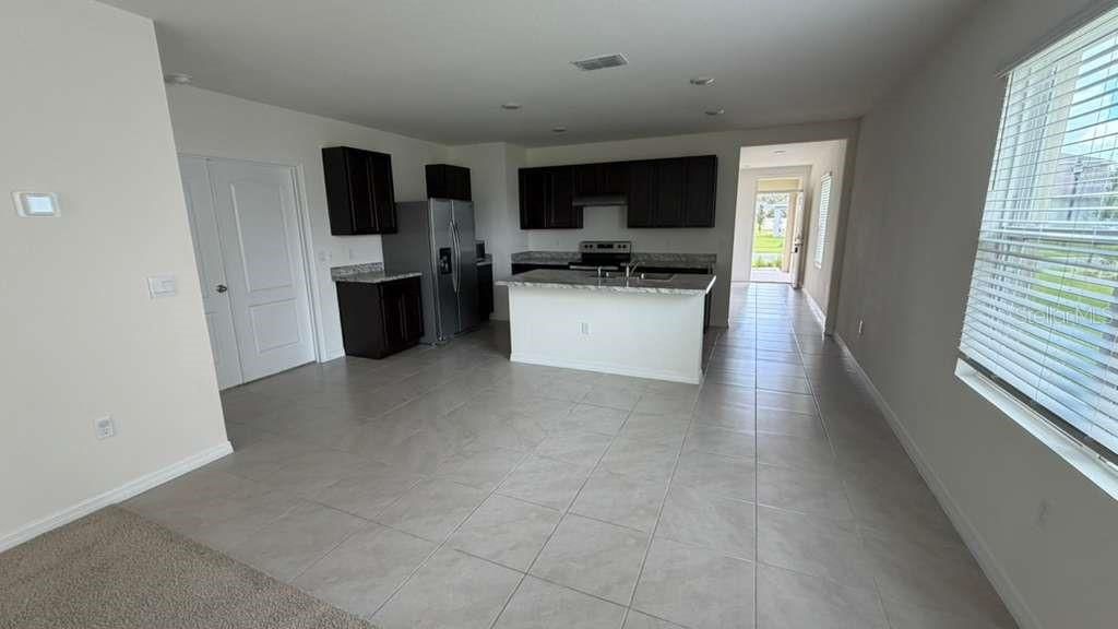 For Rent: $2,200 (3 beds, 2 baths, 1625 Square Feet)