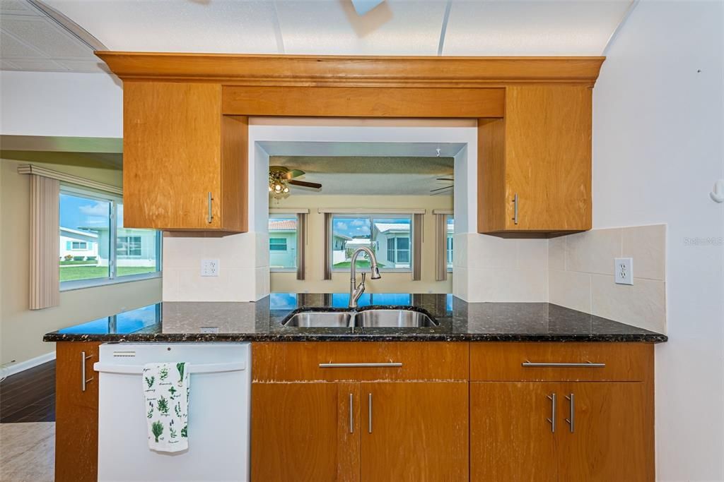 En Venta: $248,900 (2 camas, 2 baños, 1328 Pies cuadrados)