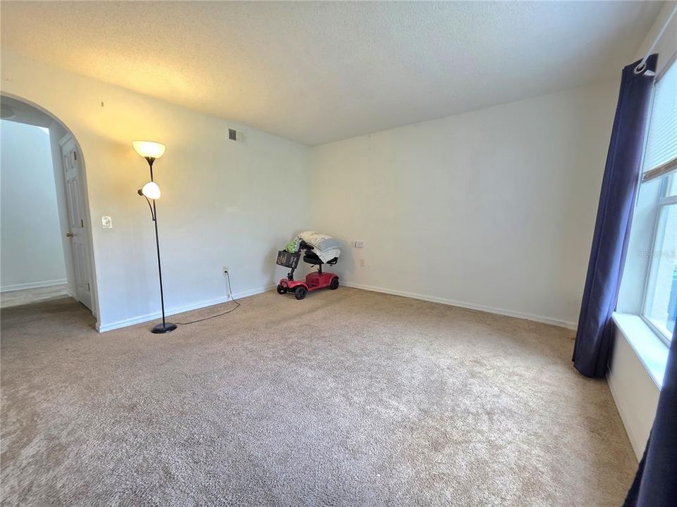For Sale: $335,000 (4 beds, 2 baths, 2222 Square Feet)