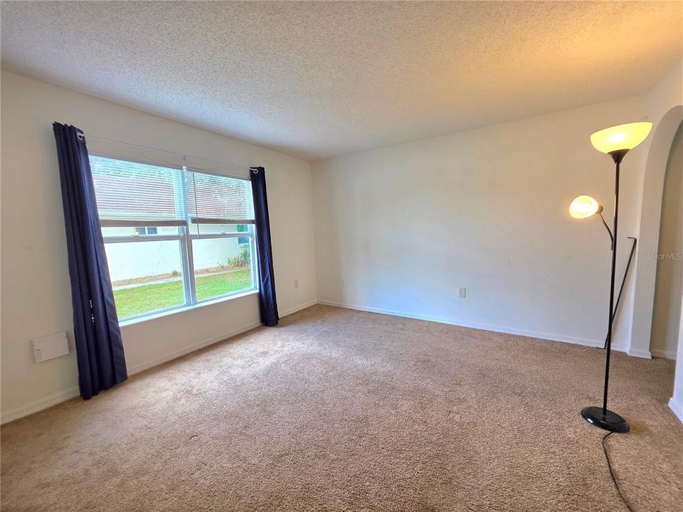 For Sale: $335,000 (4 beds, 2 baths, 2222 Square Feet)