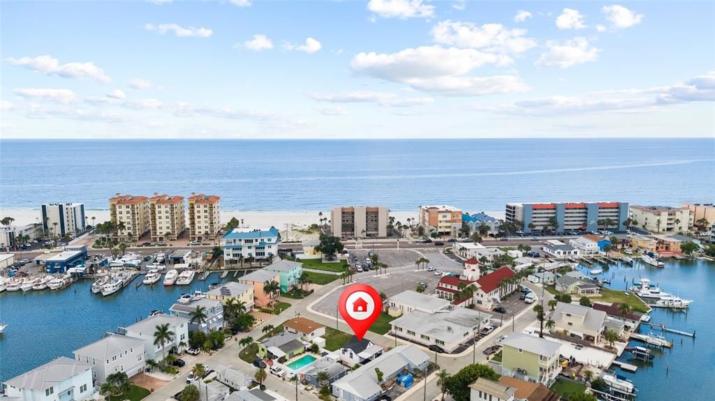 For Sale: $465,000 (3 beds, 2 baths, 686 Square Feet)