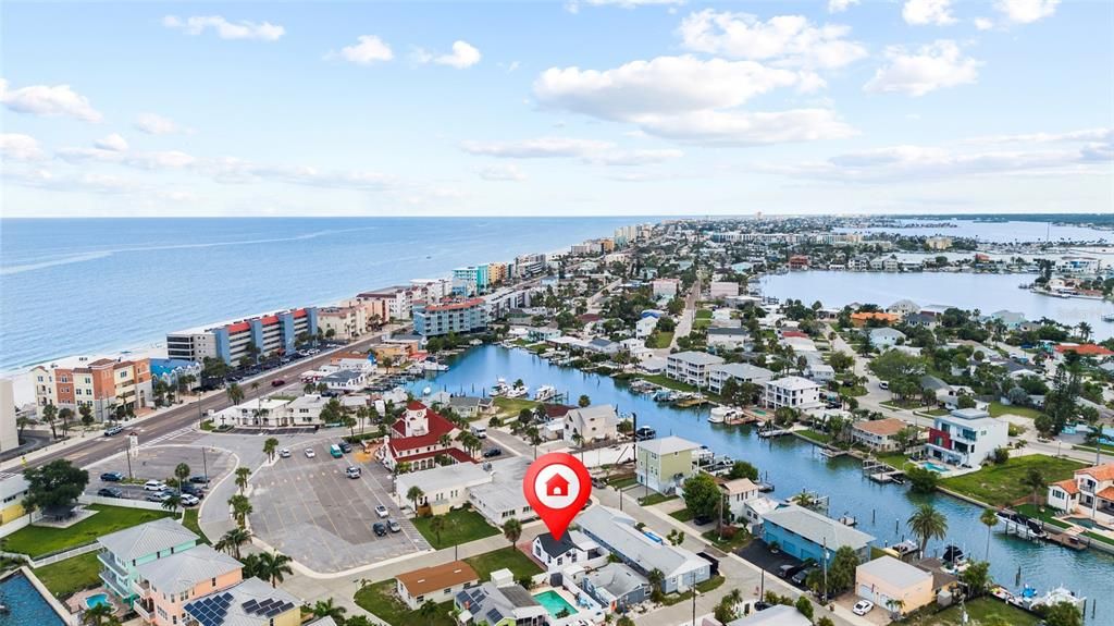 For Sale: $465,000 (3 beds, 2 baths, 686 Square Feet)