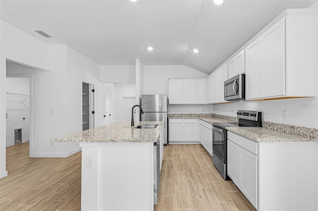 For Sale: $394,900 (4 beds, 2 baths, 1862 Square Feet)