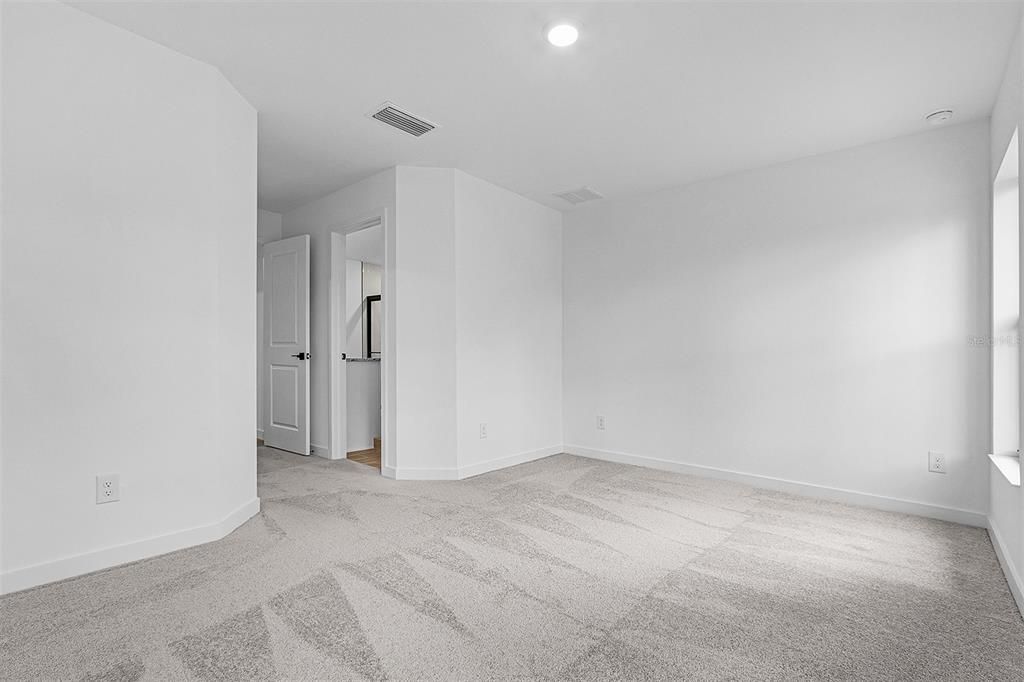 For Sale: $394,900 (4 beds, 2 baths, 1862 Square Feet)