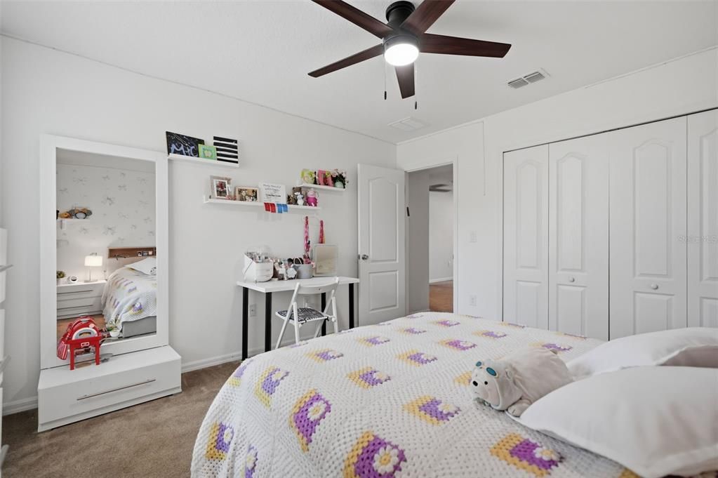 На продажу: $825,000 (6 спален, 5 ванн, 4083 Квадратных фут)