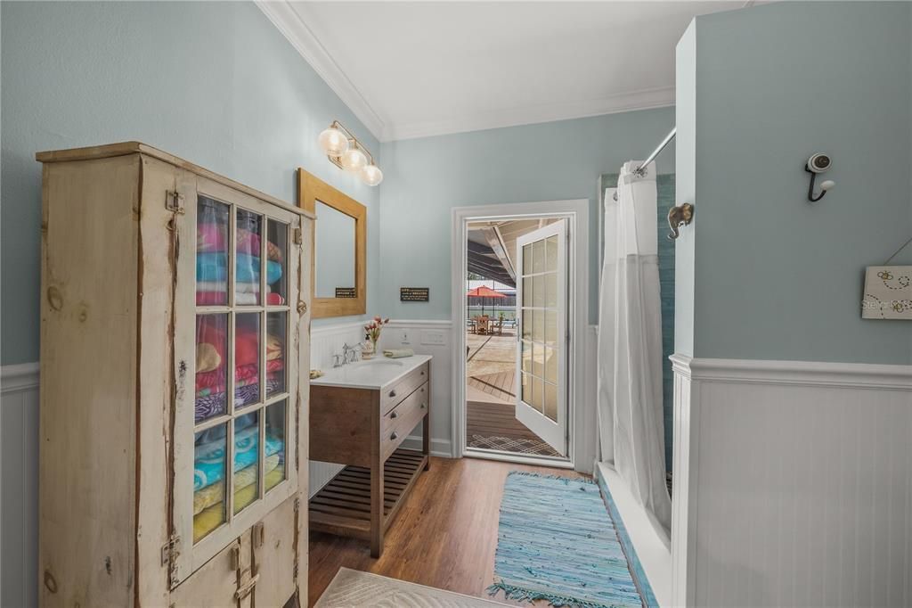 For Sale: $2,790,000 (5 beds, 5 baths, 4828 Square Feet)