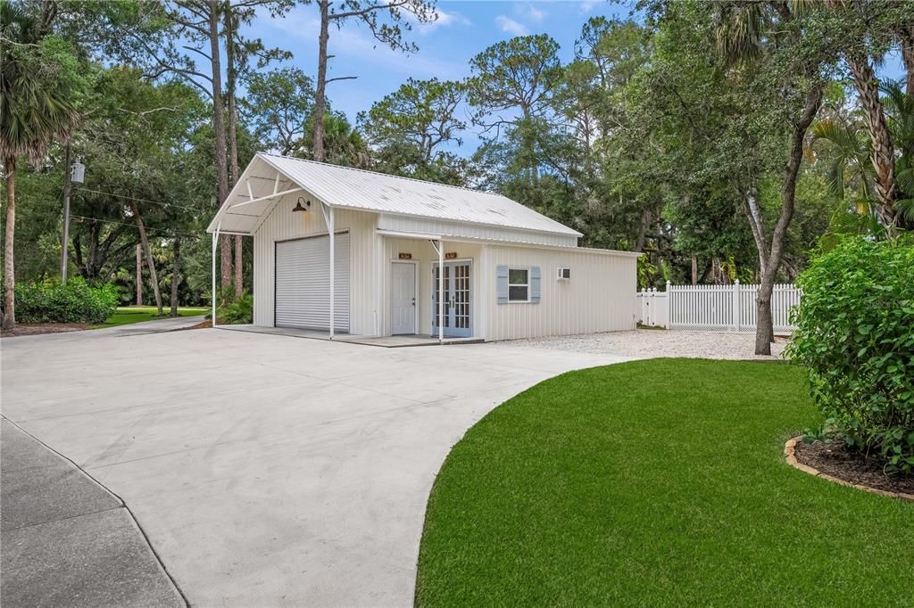 For Sale: $2,790,000 (5 beds, 5 baths, 4828 Square Feet)