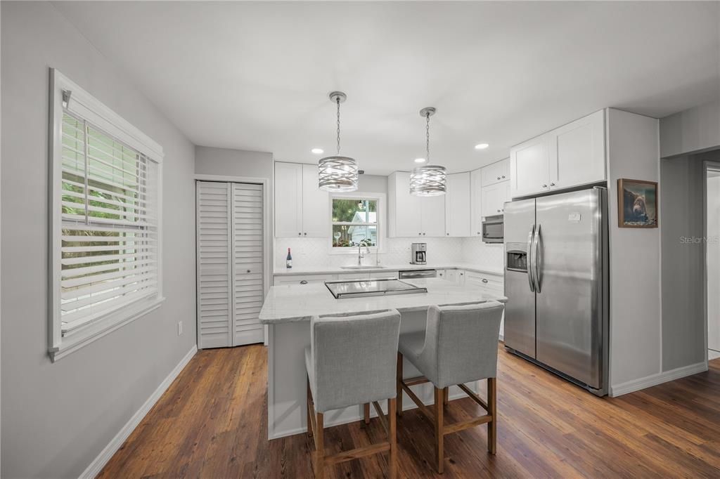 For Sale: $2,790,000 (5 beds, 5 baths, 4828 Square Feet)