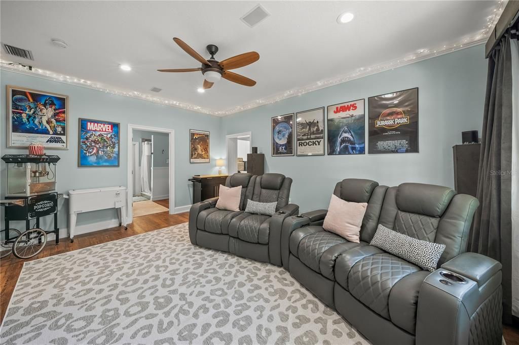 For Sale: $2,790,000 (5 beds, 5 baths, 4828 Square Feet)