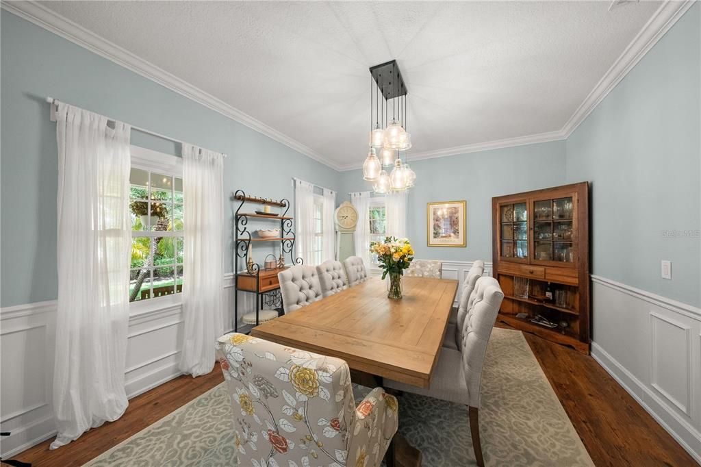 For Sale: $2,790,000 (5 beds, 5 baths, 4828 Square Feet)