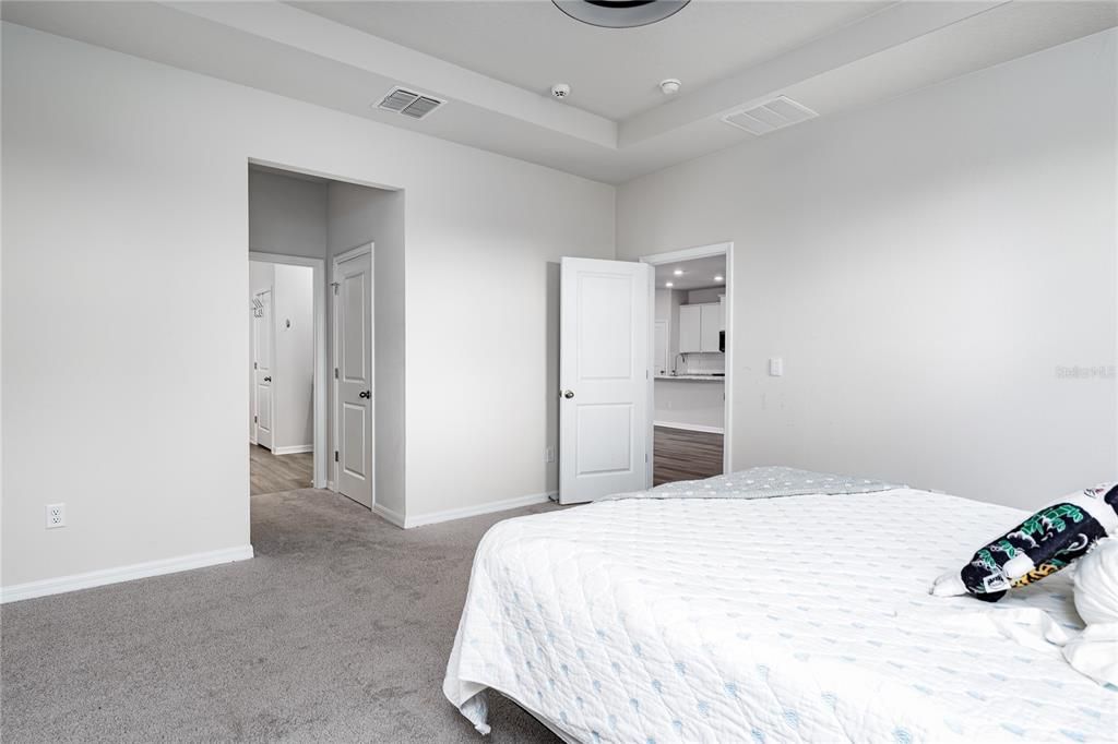 For Rent: $3,000 (4 beds, 2 baths, 2043 Square Feet)
