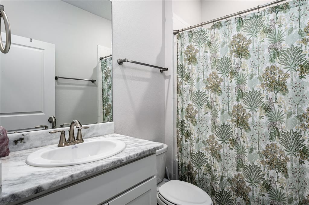 For Rent: $3,000 (4 beds, 2 baths, 2043 Square Feet)
