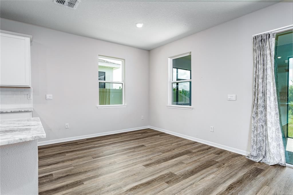 For Rent: $3,000 (4 beds, 2 baths, 2043 Square Feet)