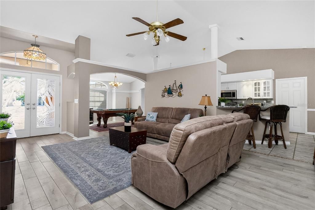 For Rent: $4,300 (3 beds, 2 baths, 1867 Square Feet)