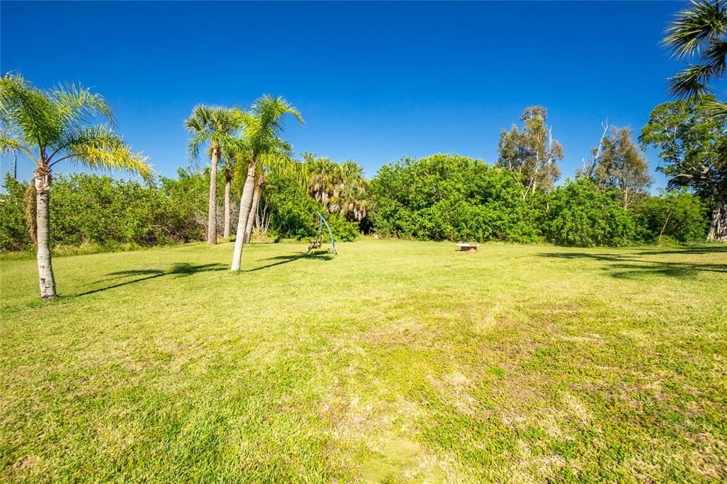 For Rent: $4,300 (3 beds, 2 baths, 1867 Square Feet)