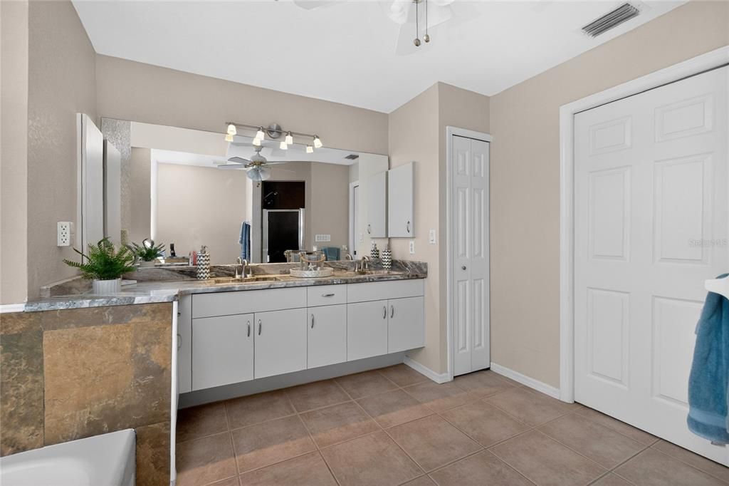 For Rent: $4,300 (3 beds, 2 baths, 1867 Square Feet)