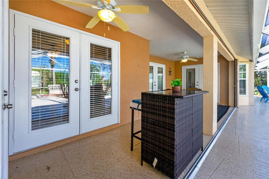 For Rent: $4,300 (3 beds, 2 baths, 1867 Square Feet)
