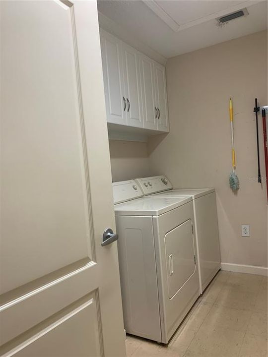 For Rent: $1,945 (2 beds, 2 baths, 1174 Square Feet)