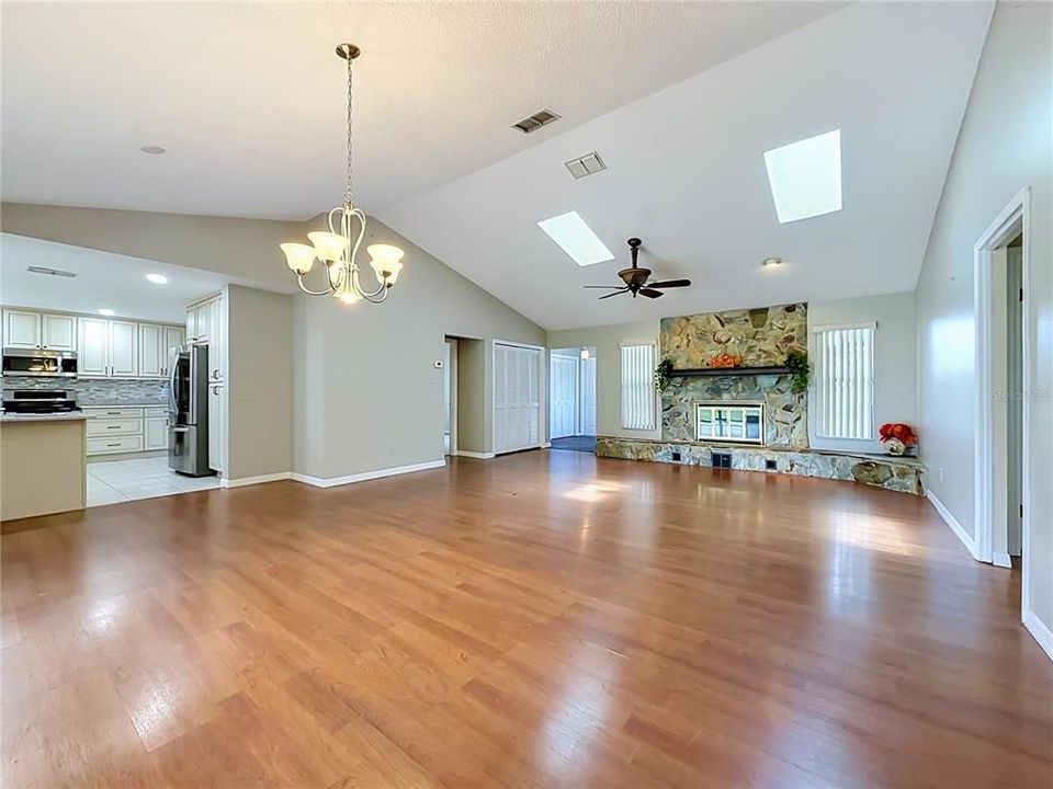 For Sale: $304,900 (3 beds, 2 baths, 2180 Square Feet)