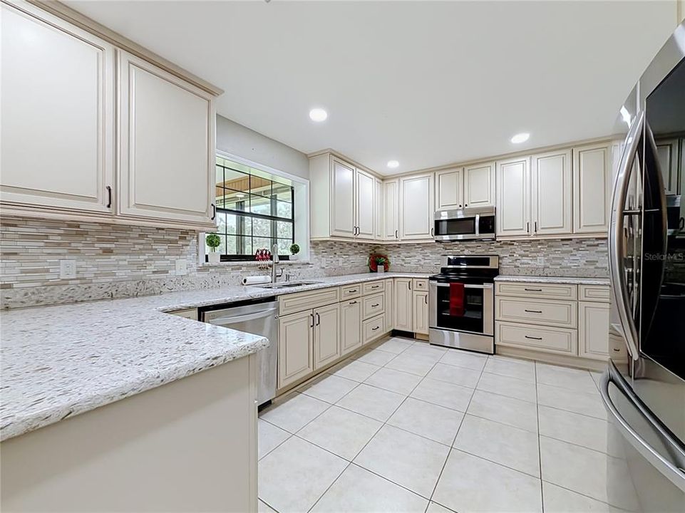 For Sale: $304,900 (3 beds, 2 baths, 2180 Square Feet)