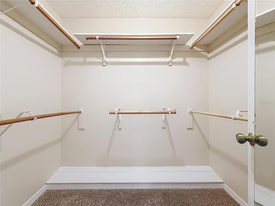 For Sale: $304,900 (3 beds, 2 baths, 2180 Square Feet)