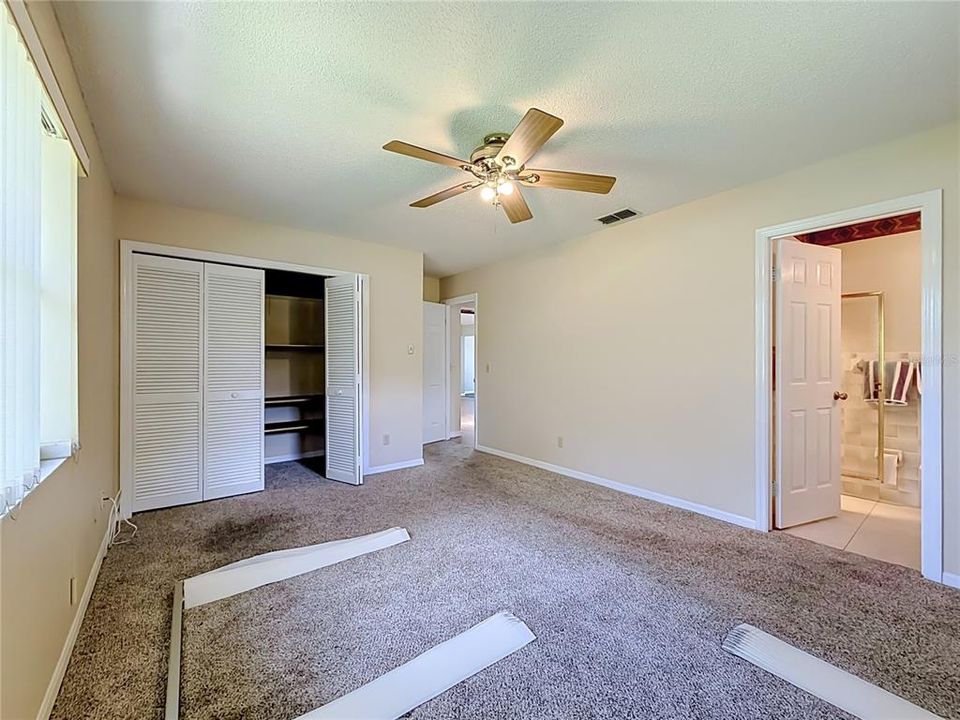 For Sale: $304,900 (3 beds, 2 baths, 2180 Square Feet)