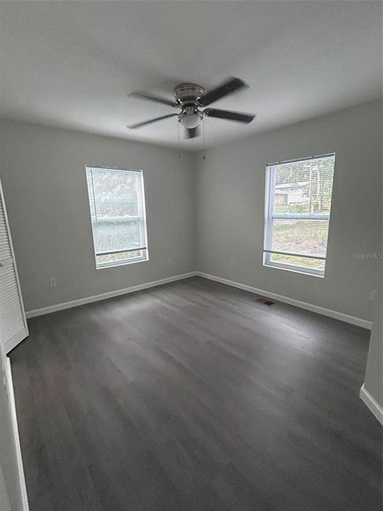 For Sale: $145,000 (2 beds, 1 baths, 672 Square Feet)